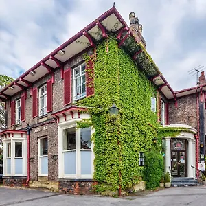 Astor Hostel